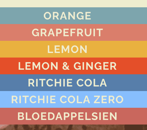 De smaakbanners van de website van Ritchie: Orange, Grapefruit, Lemon, Lemon & Ginger, Ritchie Cola, Ritchie Cola Zero en Bloedappelsien, elk in een eigen kleur